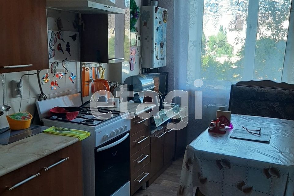 Продаётся 3-комнатная квартира, 64.8 м²