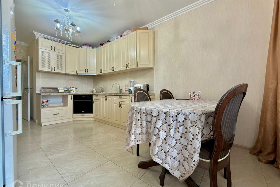 Продаётся 2-комнатная квартира, 69.3 м²