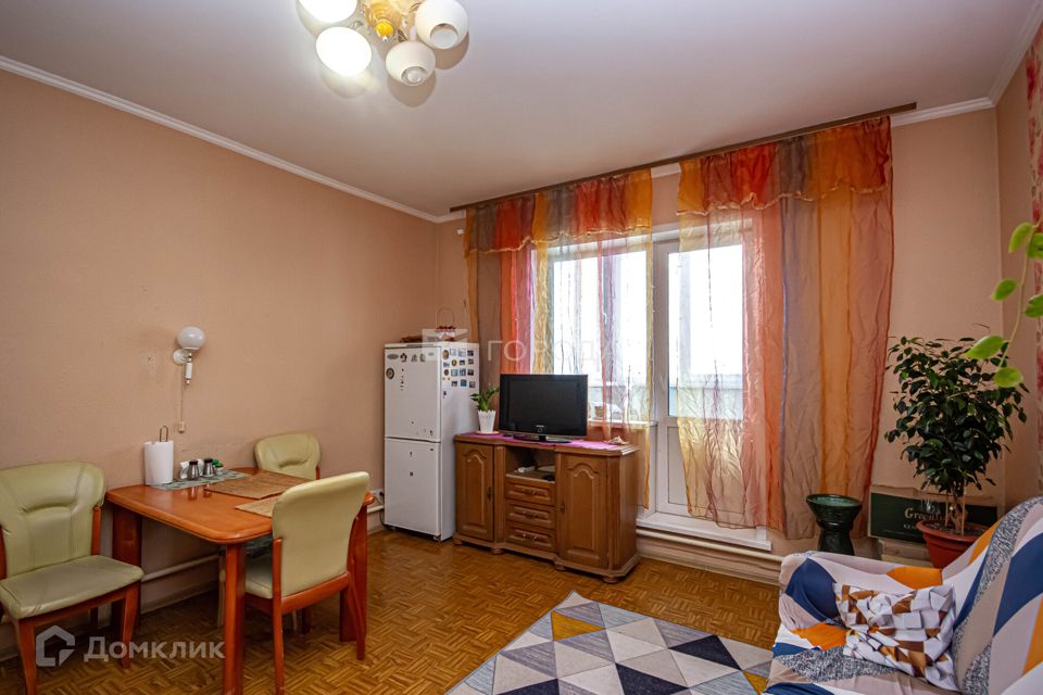 Продаётся 2-комнатная квартира, 63 м²