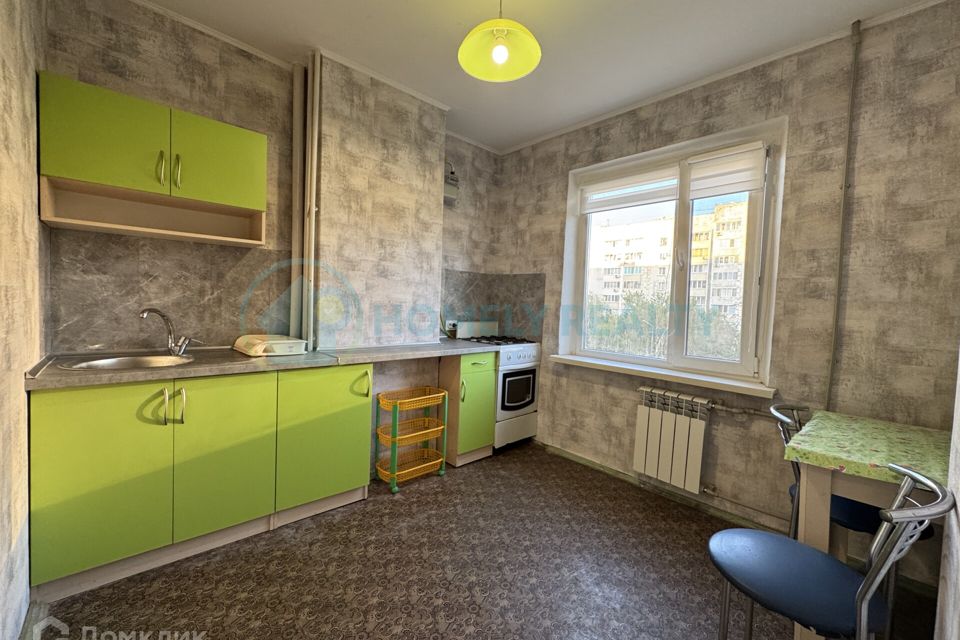 Сдаётся 1-комнатная квартира, 40 м²