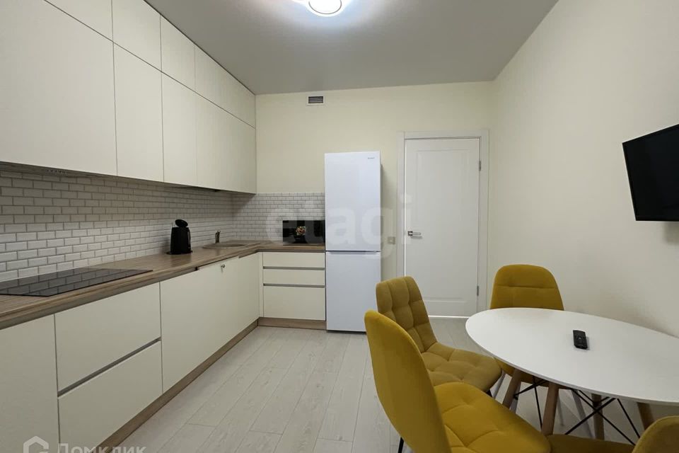 Продаётся 1-комнатная квартира, 40.3 м²