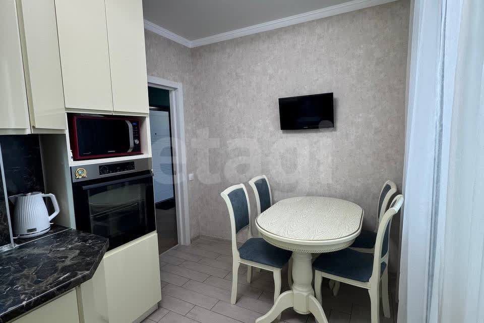 Продаётся 3-комнатная квартира, 81 м²