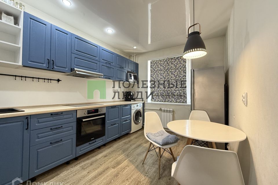 Продаётся 4-комнатная квартира, 108 м²