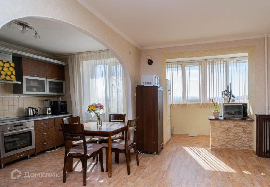 Продаётся 3-комнатная квартира, 68.7 м²