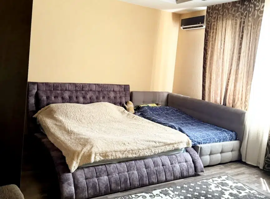 Продаётся 3-комнатная квартира, 124.8 м²