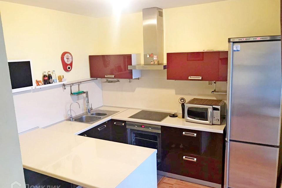 Сдаётся 1-комнатная квартира, 42 м²