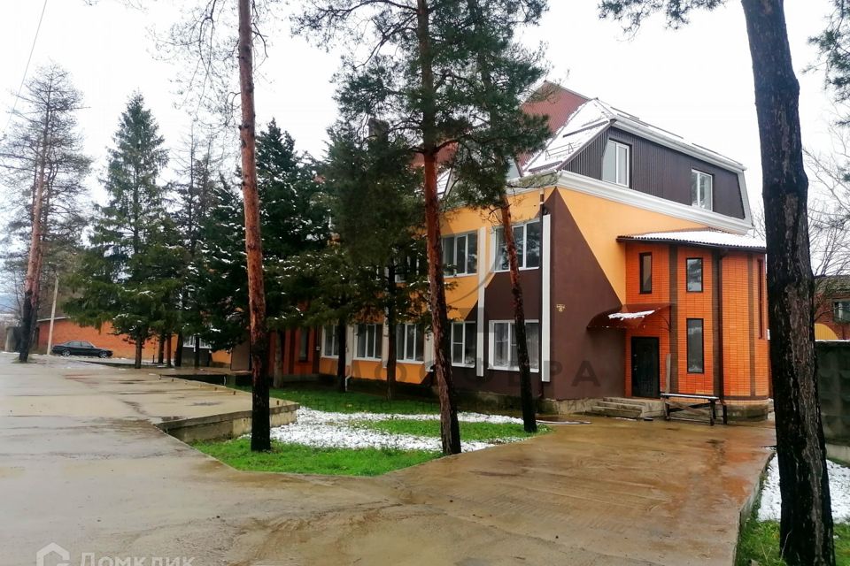 Продаётся 1-комнатная квартира, 65.1 м²