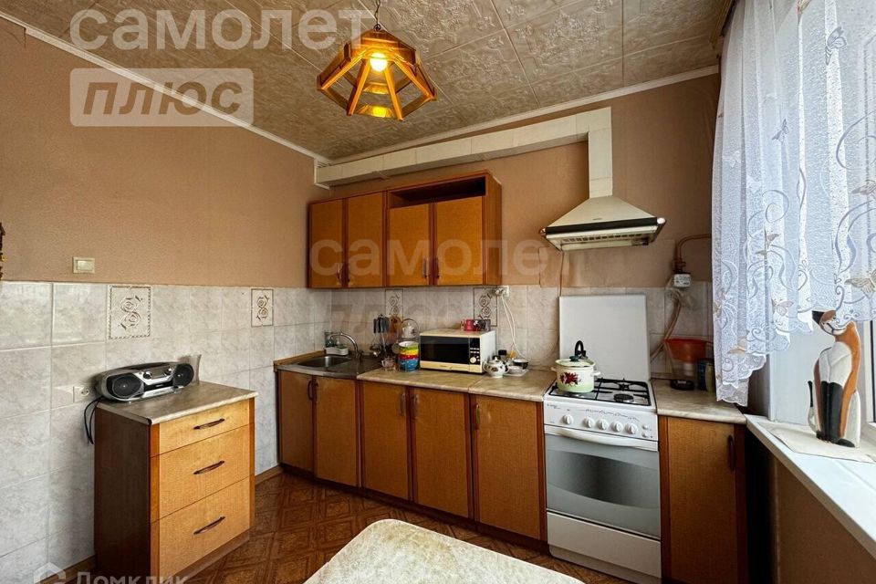 Продаётся 3-комнатная квартира, 63.6 м²
