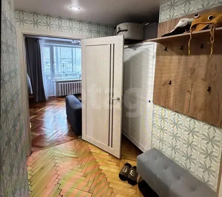 Продаётся 3-комнатная квартира, 63.8 м²