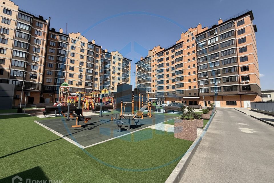 Продаётся 1-комнатная квартира, 42.3 м²