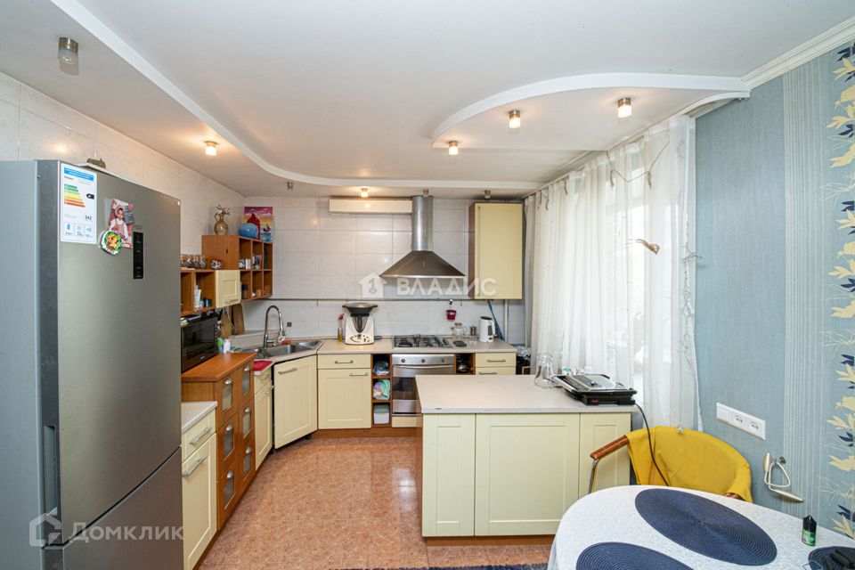 Продаётся 2-комнатная квартира, 96.4 м²