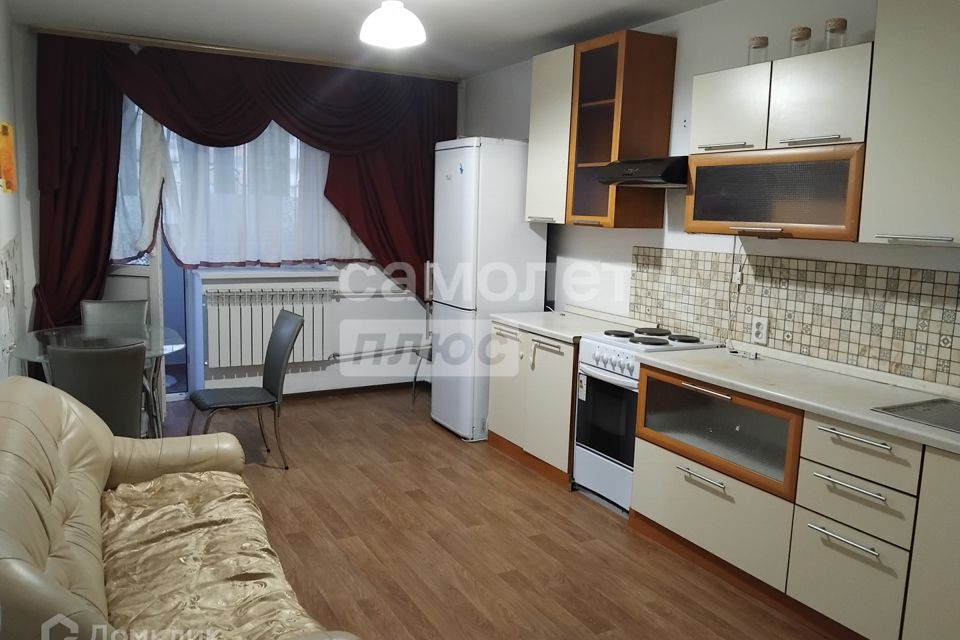 Продаётся 2-комнатная квартира, 79.8 м²