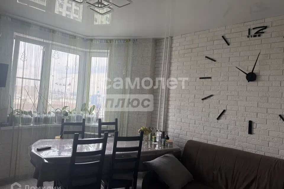 Продаётся 4-комнатная квартира, 79 м²