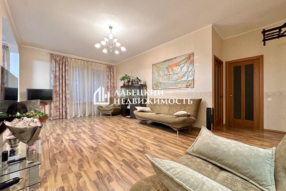 Продаётся 3-комнатная квартира, 94.3 м²