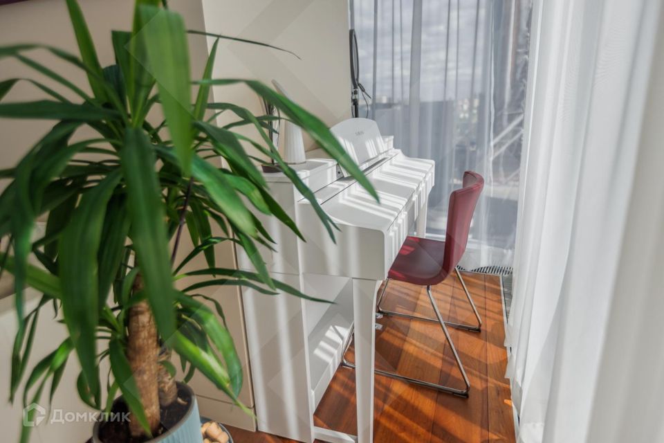 Продаётся 2-комнатная квартира, 90 м²