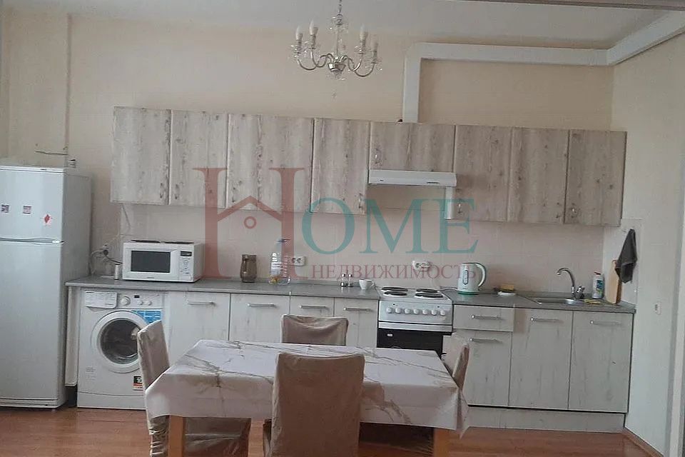 Сдаётся 3-комнатная квартира, 102 м²