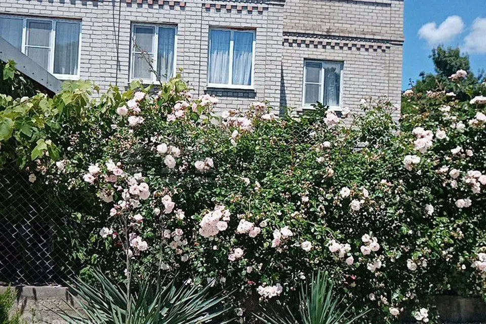 Продаётся 3-этажный дом, 205 м²