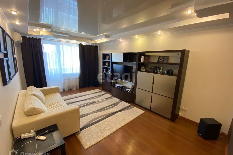 Продаётся 2-комнатная квартира, 57.8 м²