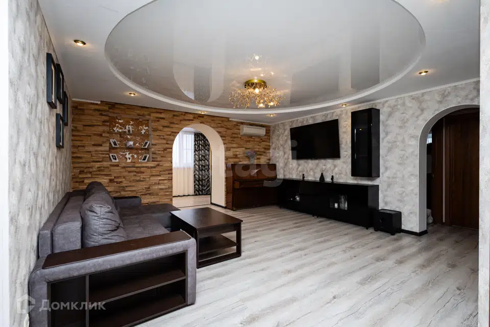 Продаётся 3-комнатная квартира, 67.8 м²