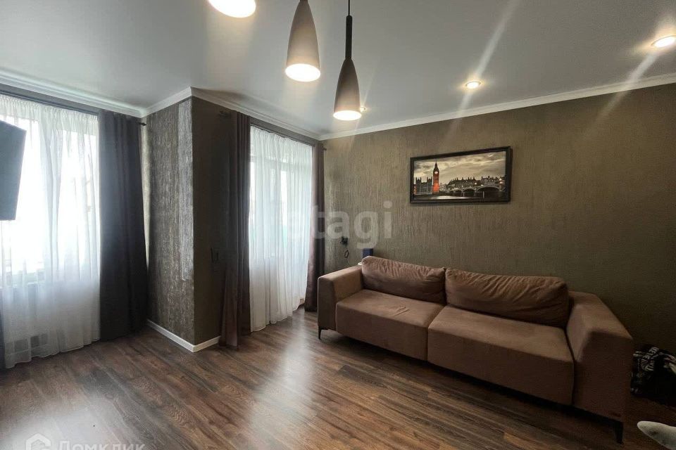 Продаётся 1-комнатная квартира, 51.7 м²