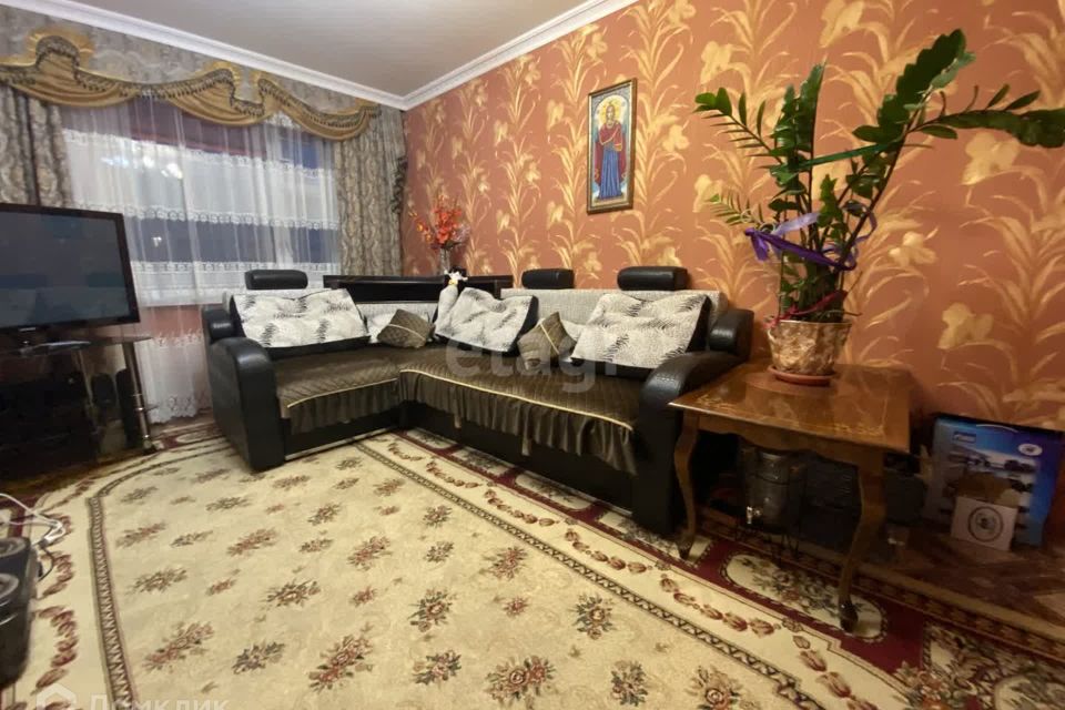 Продаётся 3-комнатная квартира, 60 м²