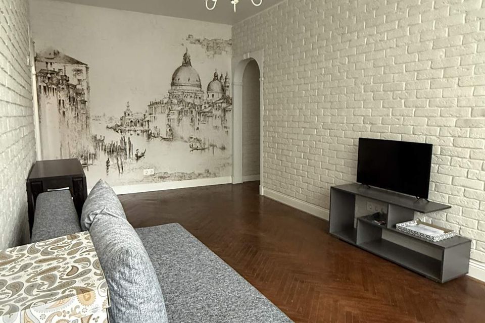 Сдаётся 3-комнатная квартира, 54.8 м²