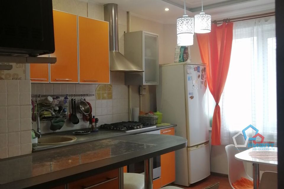 Продаётся 3-комнатная квартира, 65.6 м²