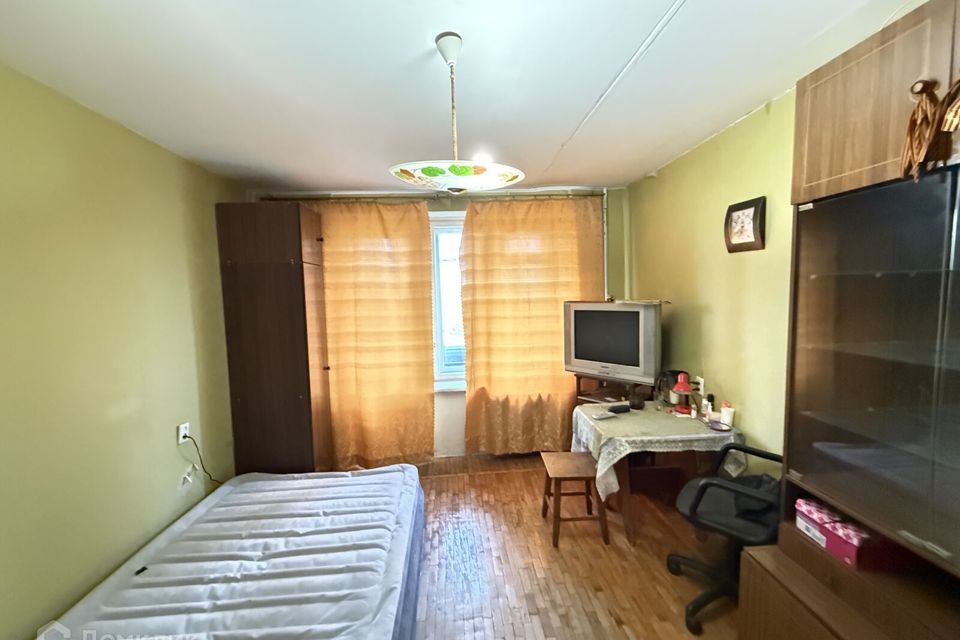 Продаётся комната в 2-комн. квартире, 13.6 м²