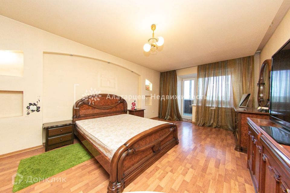 Продаётся 3-комнатная квартира, 99.3 м²