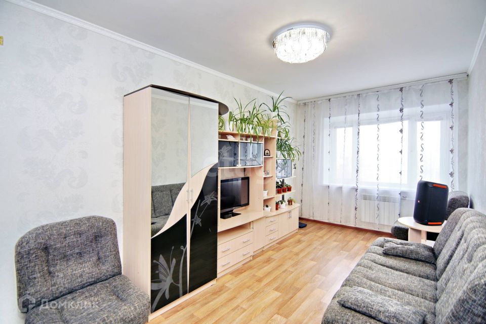 Продаётся 4-комнатная квартира, 83 м²