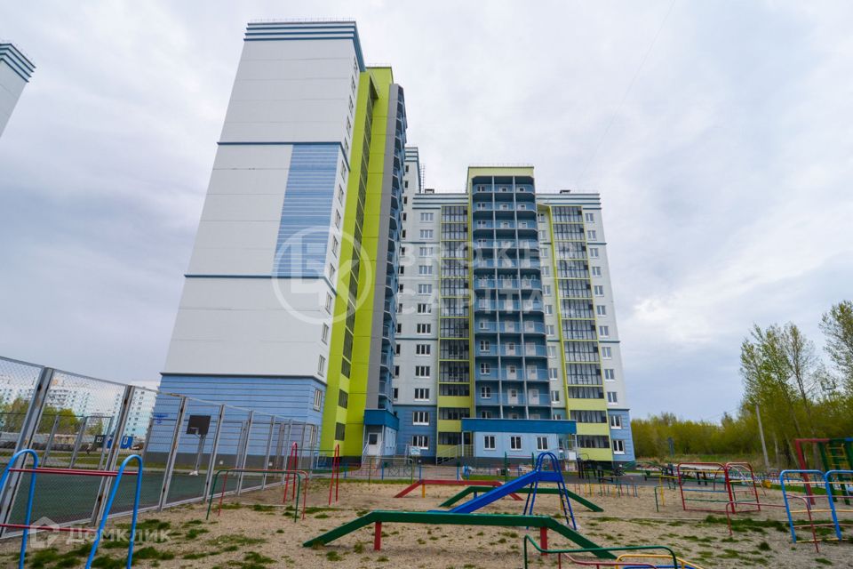 Продаётся 2-комнатная квартира, 77.5 м²