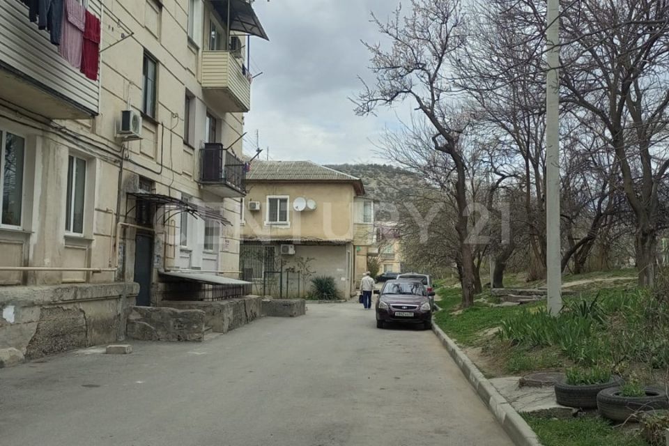 Продаётся 2-комнатная квартира, 42.1 м²