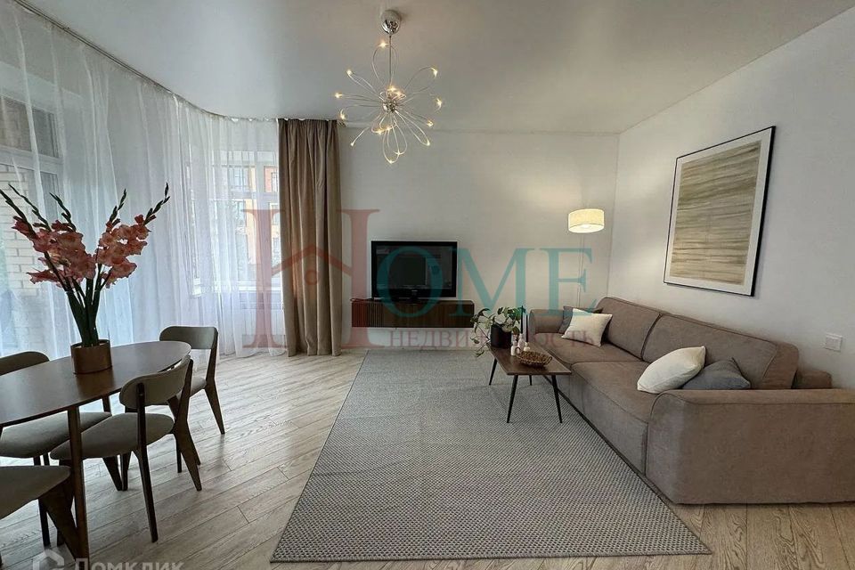 Сдаётся 2-комнатная квартира, 70 м²