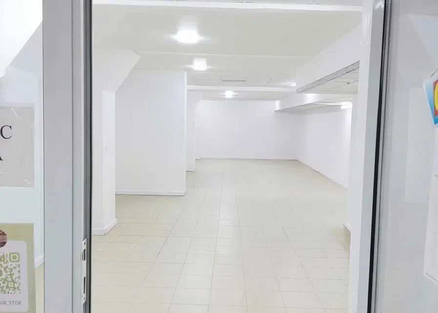 Сдаётся помещение своб. назначения, 166 м²