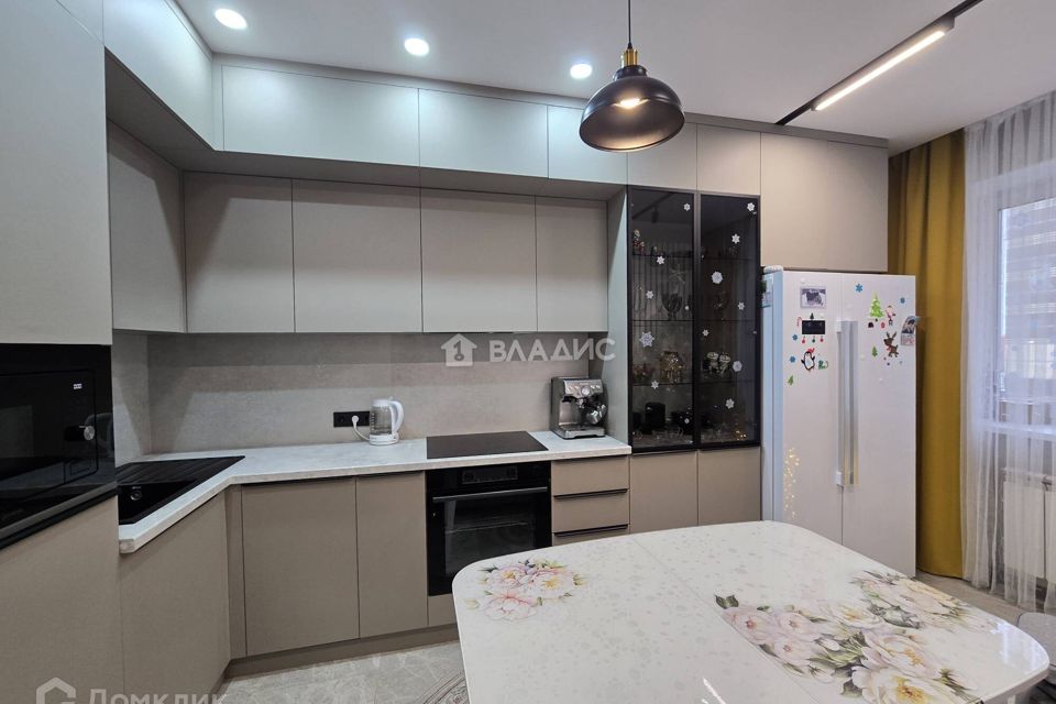 Продаётся 3-комнатная квартира, 57 м²