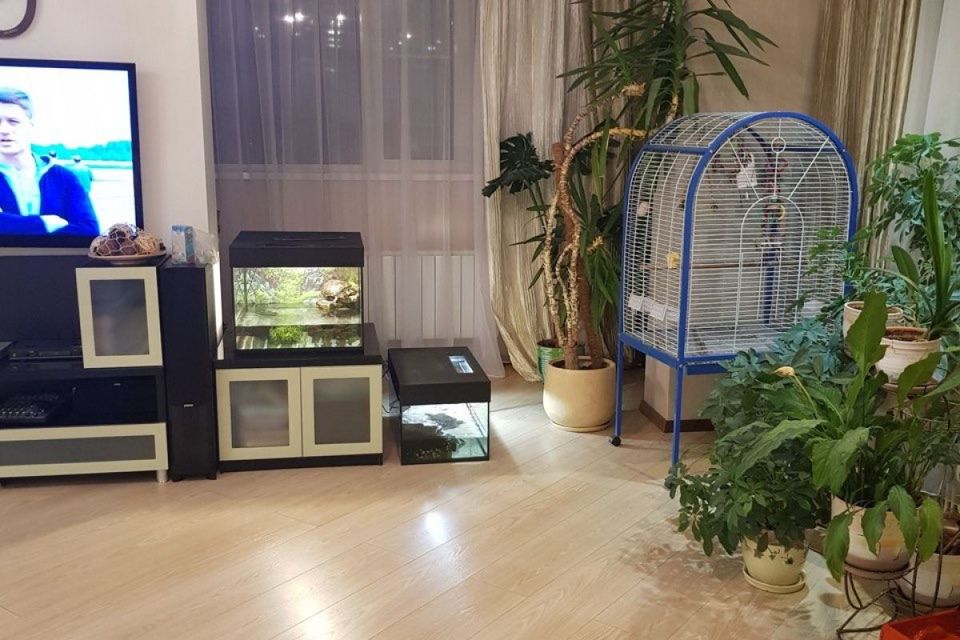Продаётся 5-комнатная квартира, 188.1 м²