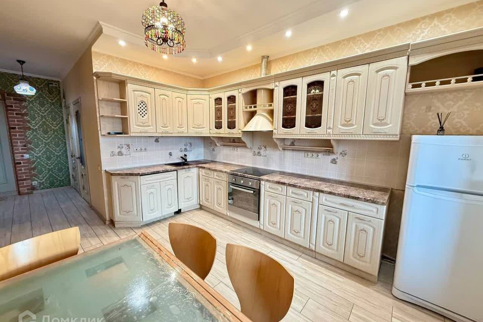 Продаётся 2-комнатная квартира, 75 м²