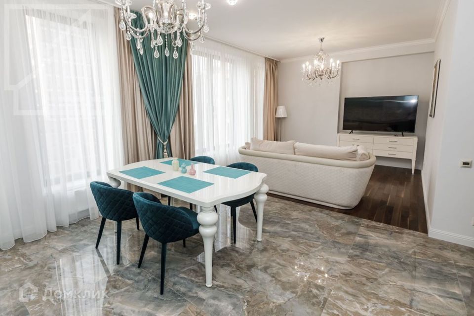 Сдаётся 3-комнатная квартира, 90 м²