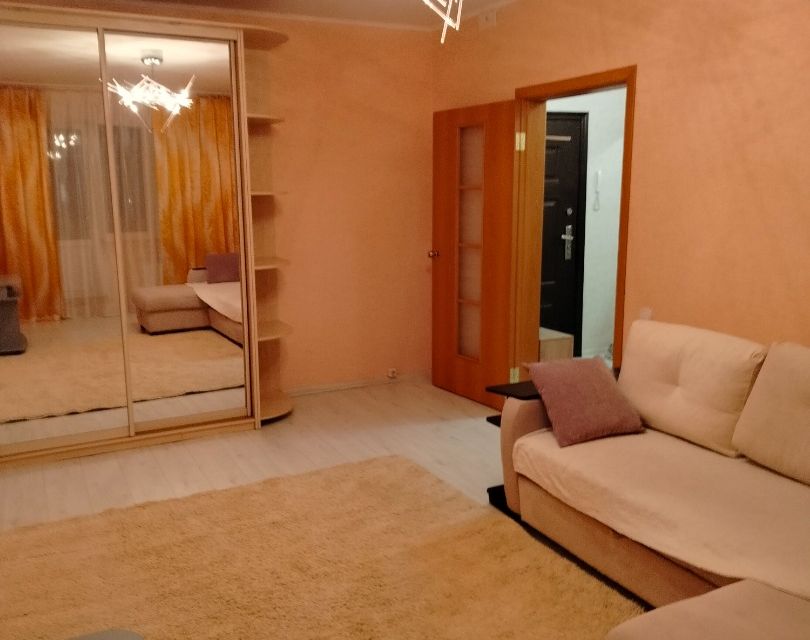 Сдаётся 1-комнатная квартира, 38 м²