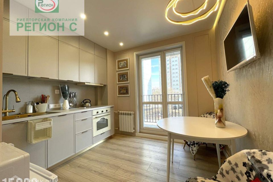 Сдаётся 1-комнатная квартира, 42 м²
