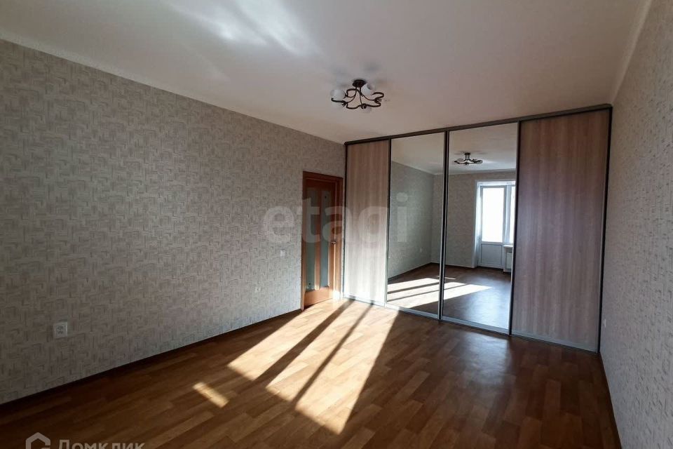 Продаётся 2-комнатная квартира, 65 м²