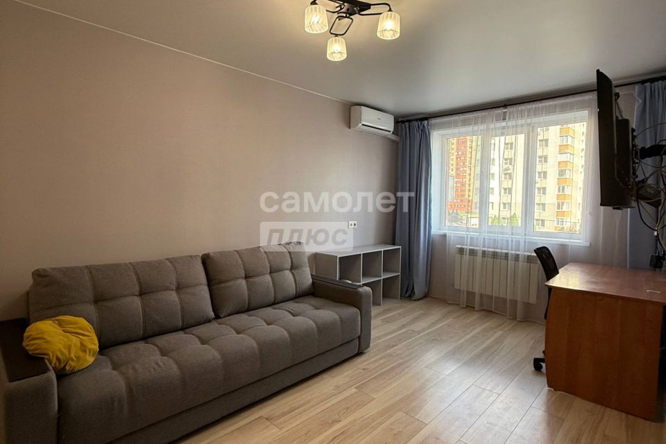 Сдаётся 1-комнатная квартира, 49 м²