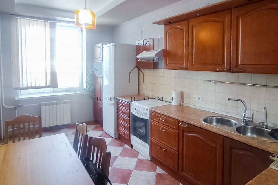 Сдаётся 2-комнатная квартира, 70 м²