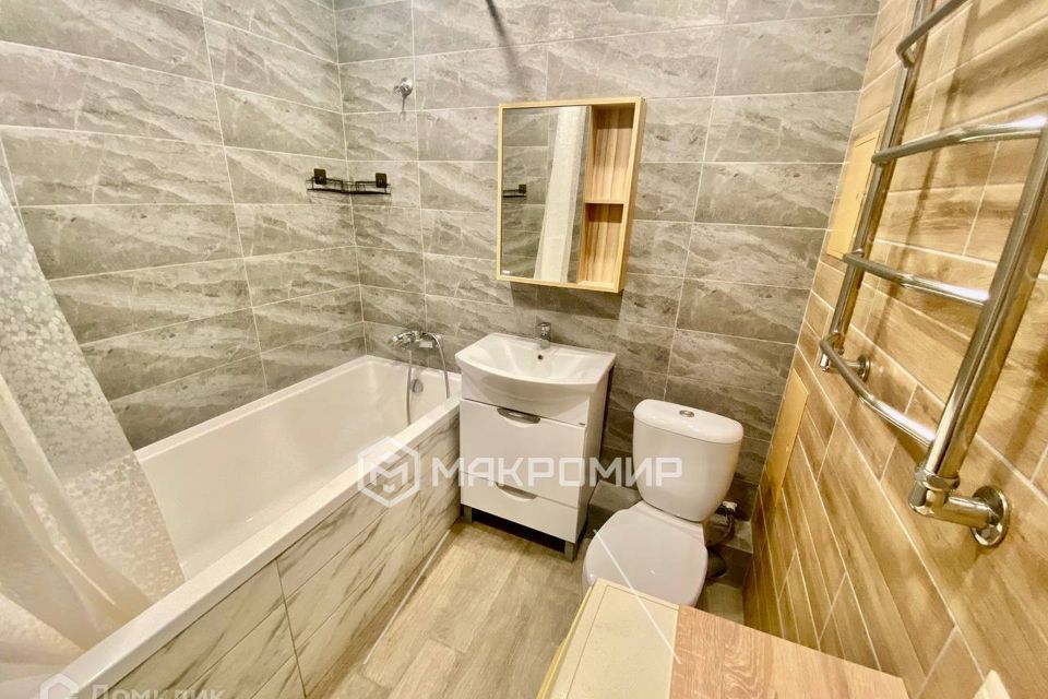 Продаётся 1-комнатная квартира, 37.3 м²