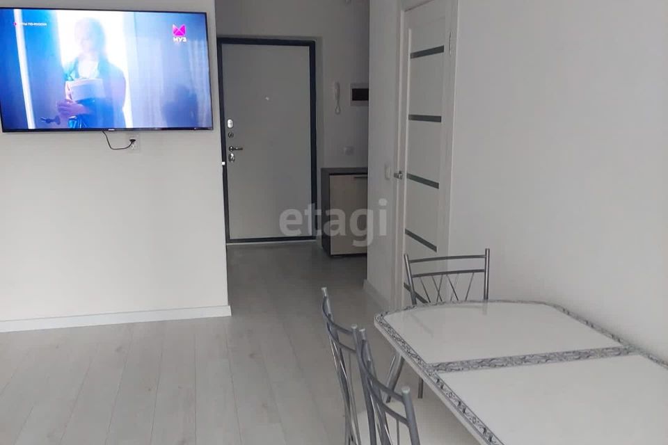 Продаётся 1-комнатная квартира, 40.4 м²