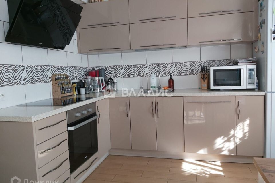 Продаётся 3-комнатная квартира, 93 м²