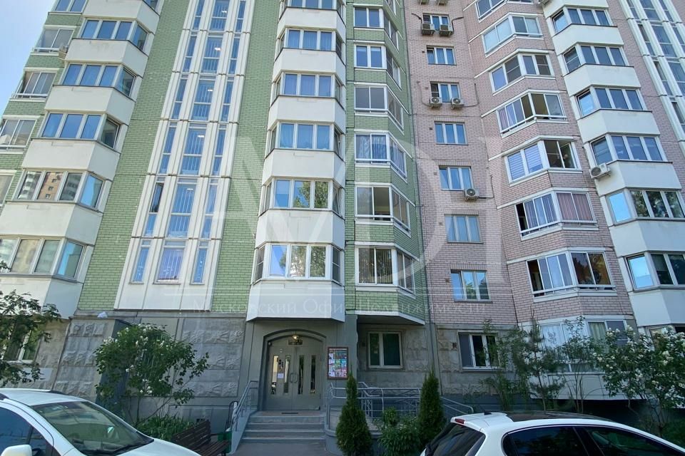 Продаётся 1-комнатная квартира, 37.3 м²