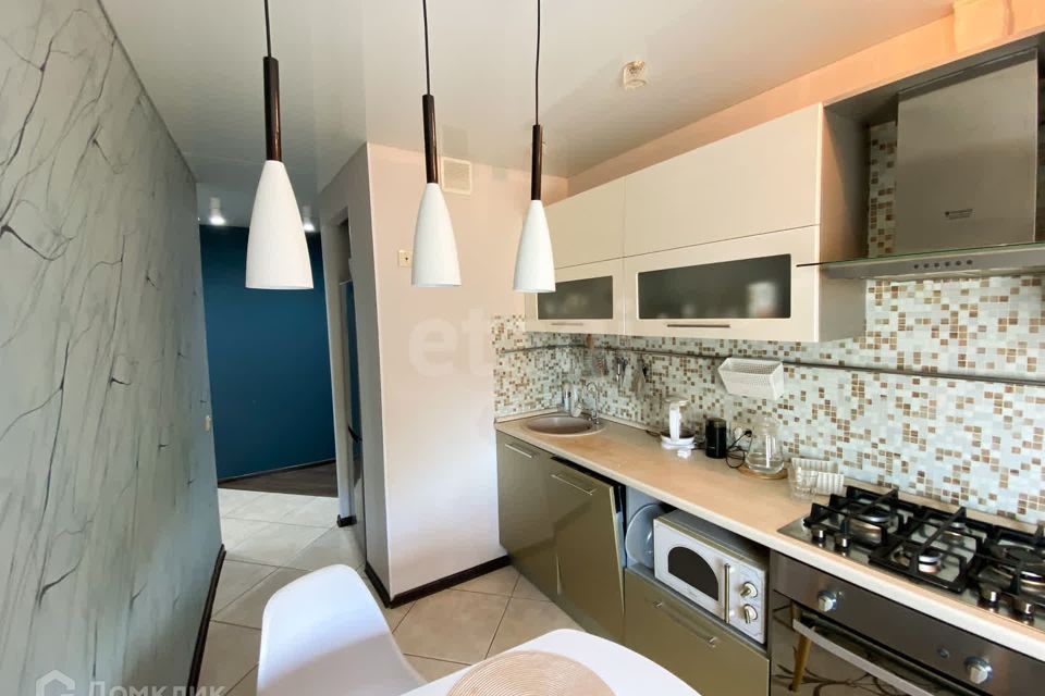 Продаётся 3-комнатная квартира, 59.6 м²