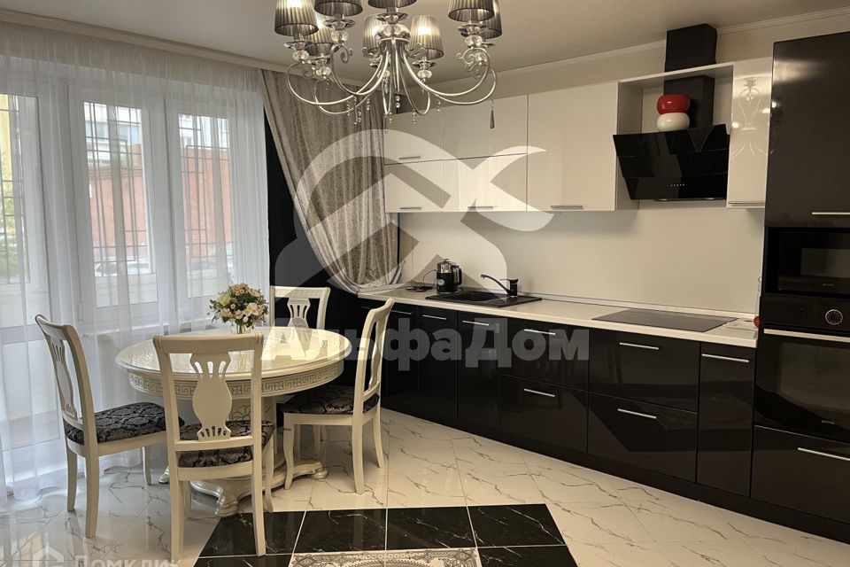 Сдаётся 2-комнатная квартира, 65 м²