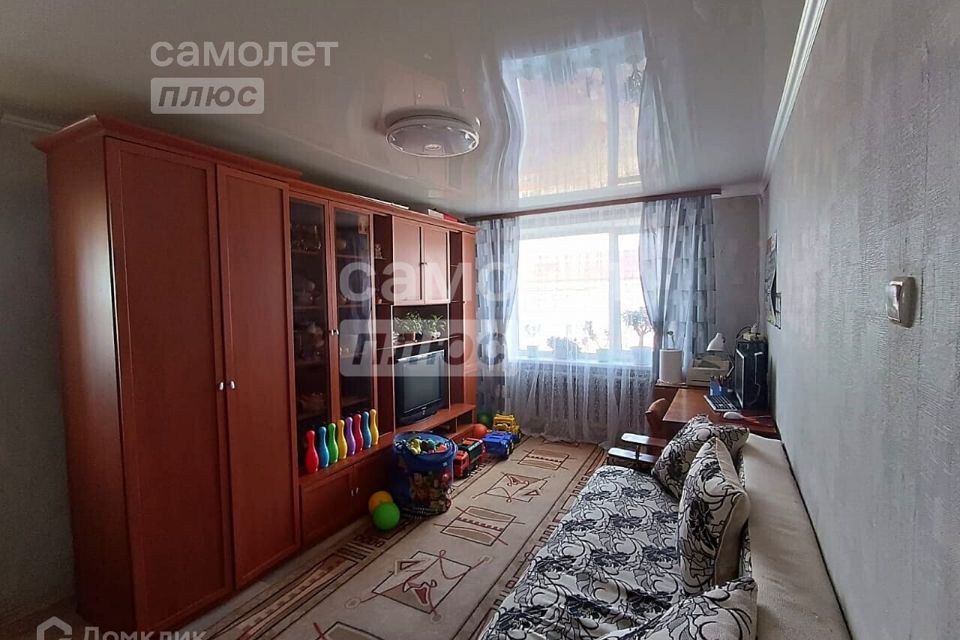 Продаётся 4-комнатная квартира, 72 м²